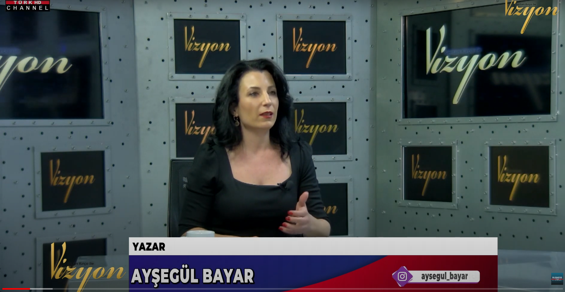 “GECE ON İKİ SANCILARI” VE “RENGİNİ BENDEN ALAN” KİTAPLARININ İÇERİĞİ… AYŞEGÜL BAYAR ANLATIYOR…