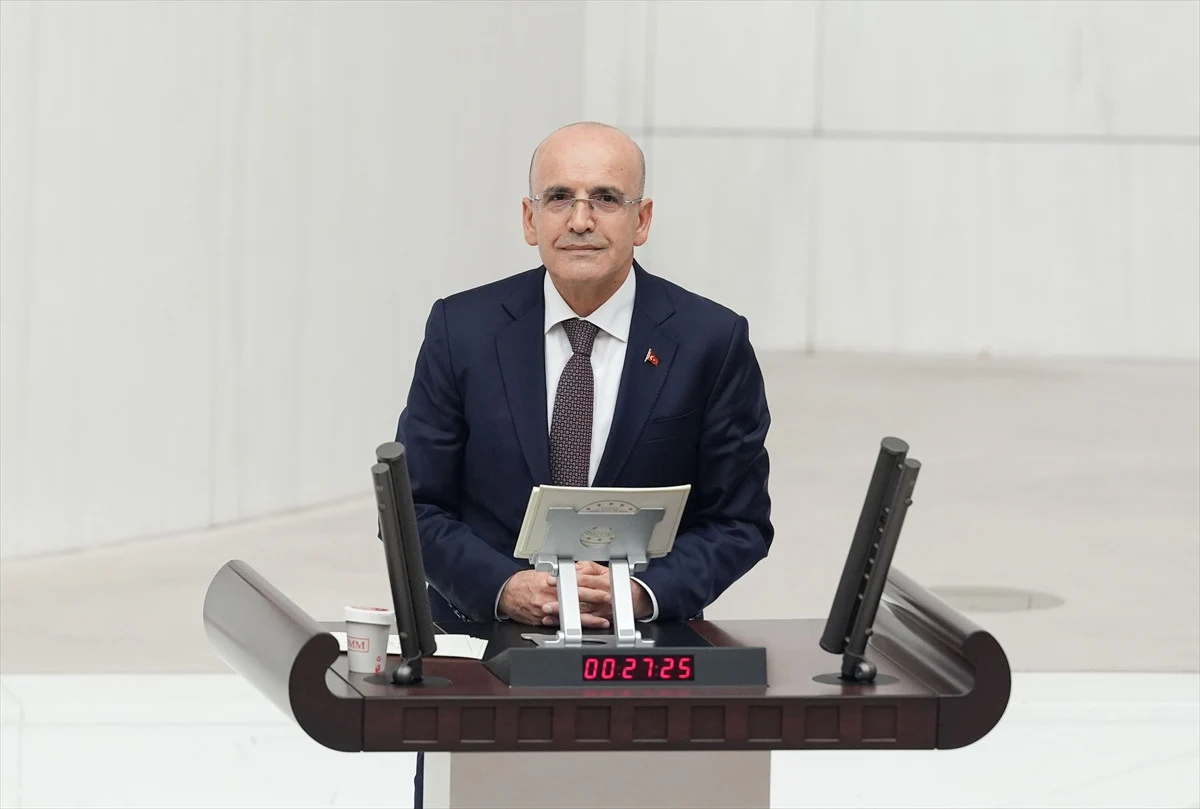 HAZİNE VE MALİYE BAKANI MEHMET ŞİMŞEK’TEN ASGARİ ÜCRET VE ENFLASYON AÇIKLAMASI!